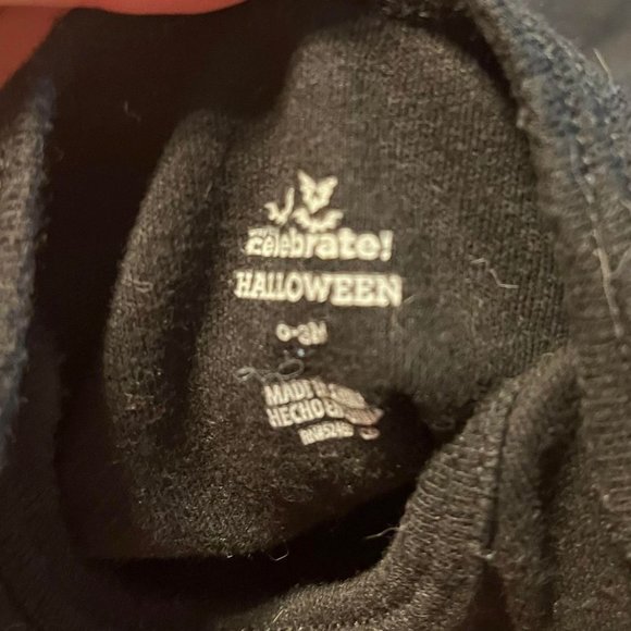 Celebrate Halloween size 0-3 Mo - Picture 2 of 2
